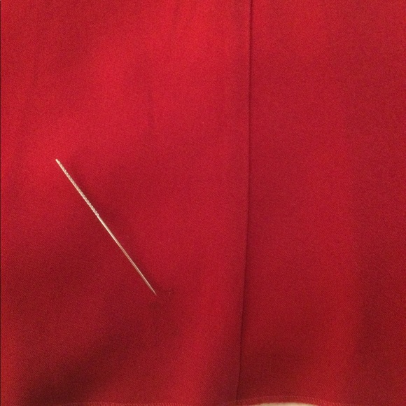 Worth Firecracker Red Crepe V-Neck Tunic - Picture 8 of 9